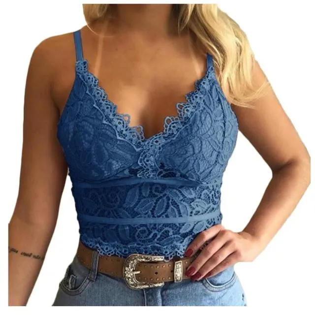 Donnabelle Lace Detailed Sleeveless Crop Top